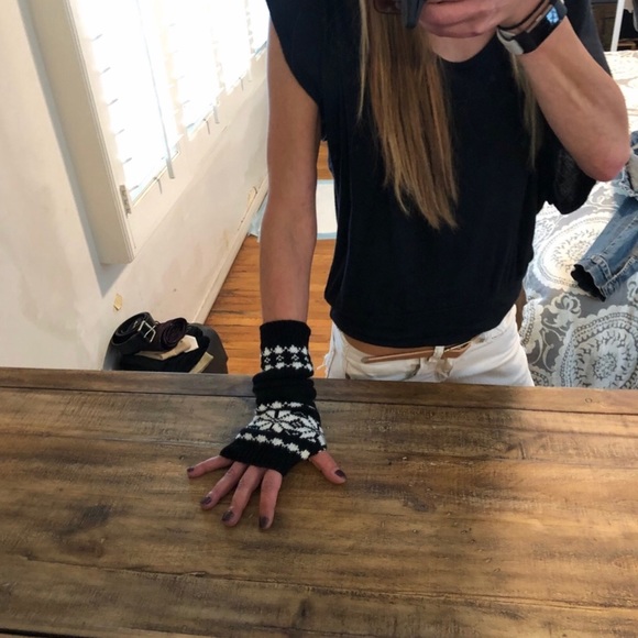 ✨KNIT ARM WARMERS WITH WINTER MOTIF✨ - Picture 5 of 7